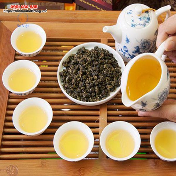 Có 5 yếu tố chính để tạo nên một ấm trà ngon là: Nước, Trà, Cách pha trà, Ấm chén và bạn trà